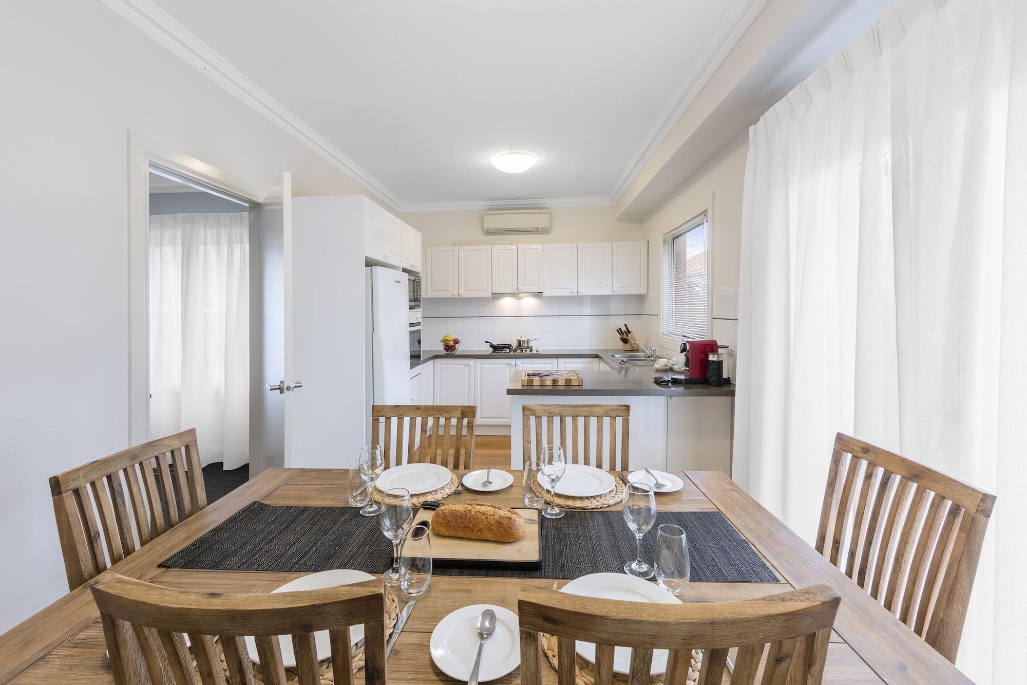 Kimberley Gardens Hotel, Serviced Apartments And Serviced Villas Melbourne Buitenkant foto