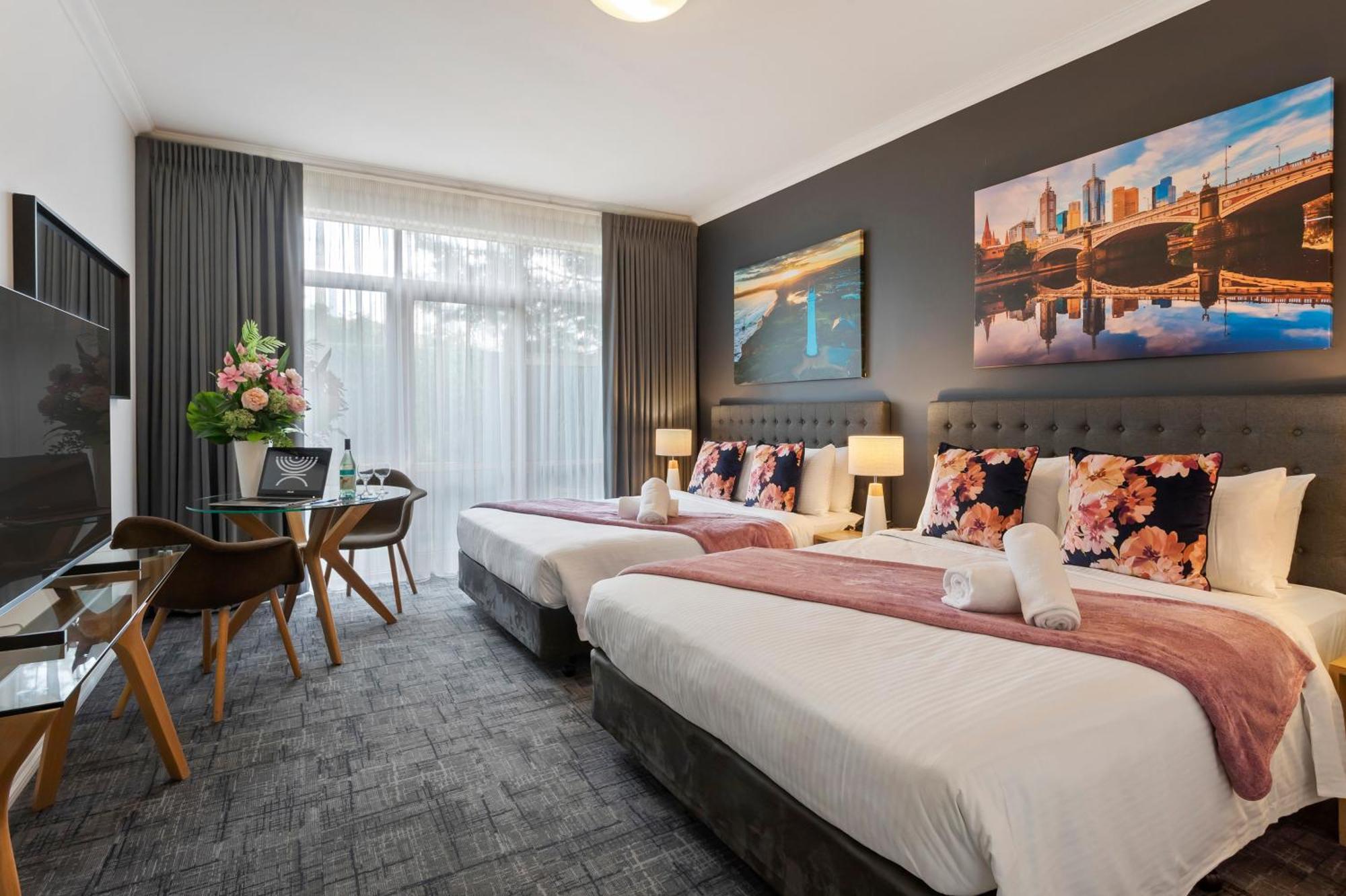 Kimberley Gardens Hotel, Serviced Apartments And Serviced Villas Melbourne Buitenkant foto