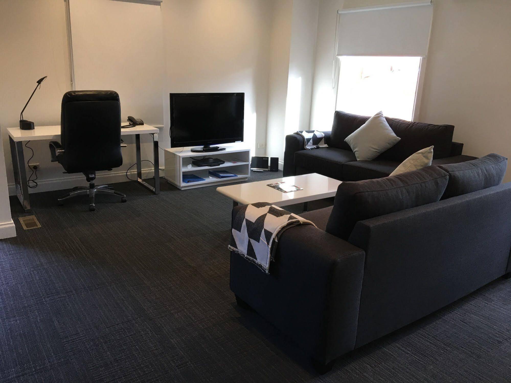 Kimberley Gardens Hotel, Serviced Apartments And Serviced Villas Melbourne Buitenkant foto