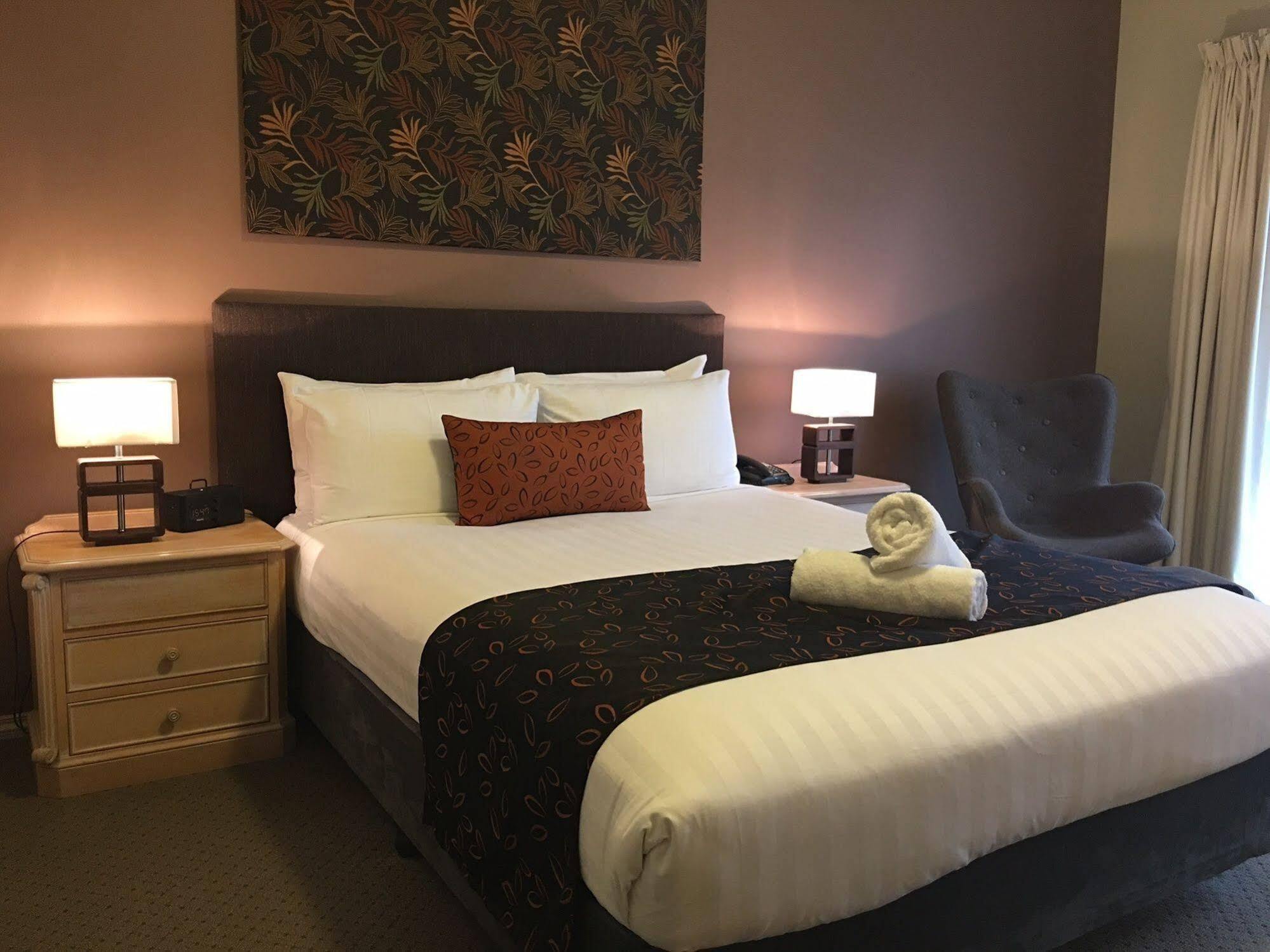 Kimberley Gardens Hotel, Serviced Apartments And Serviced Villas Melbourne Buitenkant foto